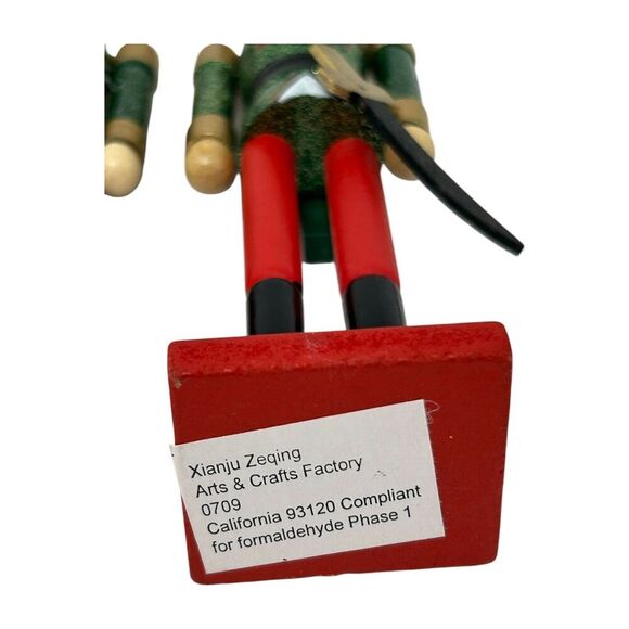 Set Of 6 Wooden Nutcracker Figurines 9" Tall Christmas Decor Festive Soldiers - Picture 12 of 15
